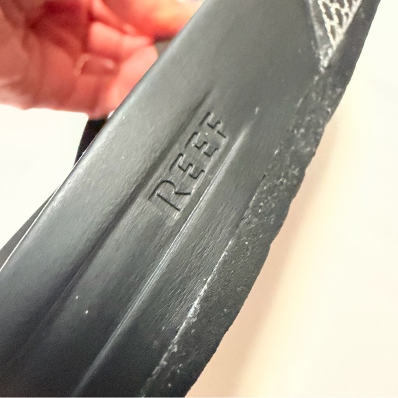 Reef Women's Cushion Court Sandals Flip Flops black/silver Women’s 8.5 - Picture 5 of 7